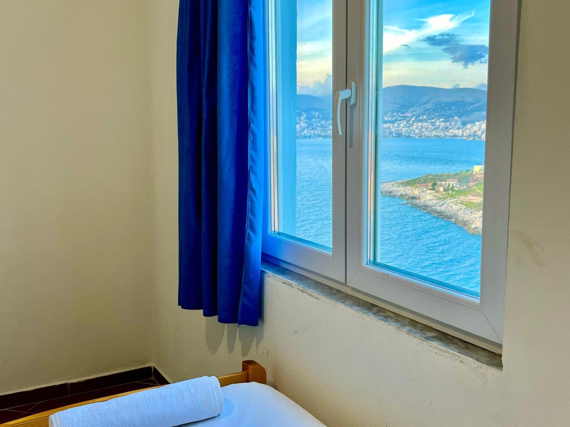 Redi'S Seaview Apartments Sarande Ngoại thất bức ảnh